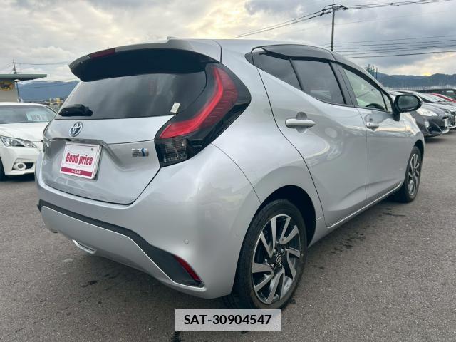 Toyota AQUA 2021-07 7812670-13