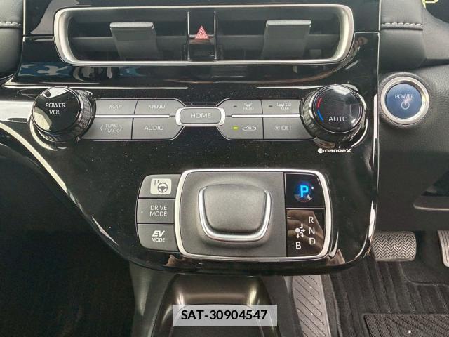 Toyota AQUA 2021-07 7812670-15