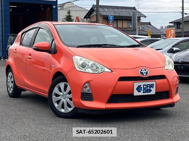 Toyota AQUA 2012-05 7812882-0
