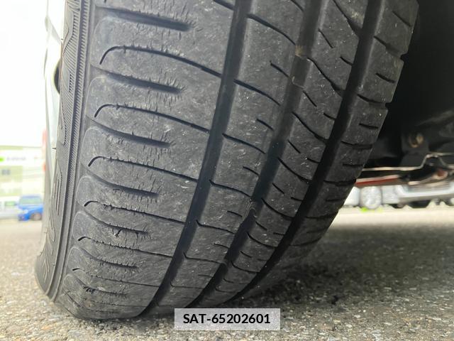 Toyota AQUA 2012-05 7812882-14