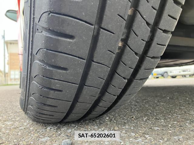 Toyota AQUA 2012-05 7812882-18