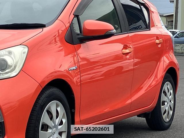 Toyota AQUA 2012-05 7812882-5