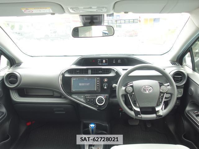 Toyota AQUA 2021-02 7813195-10