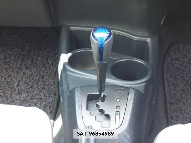 Toyota AQUA 2021-03 7813208-13