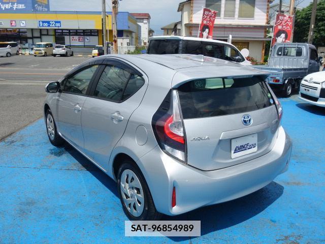 Toyota AQUA 2021-03 7813208-2