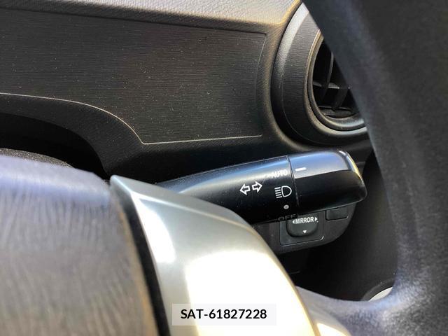 Toyota AQUA 2012-02 7813232-14