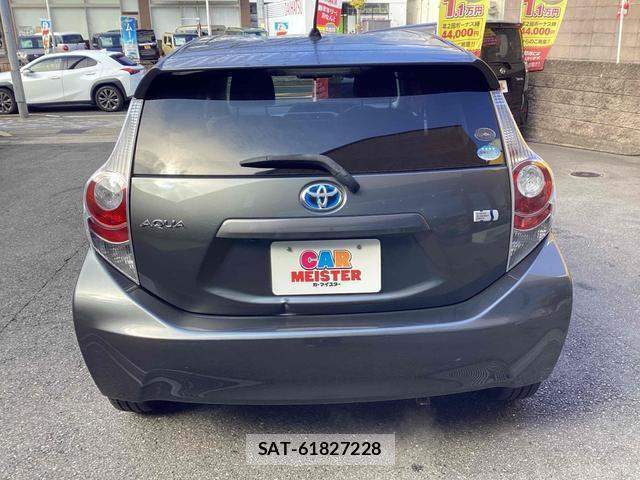 Toyota AQUA 2012-02 7813232-5