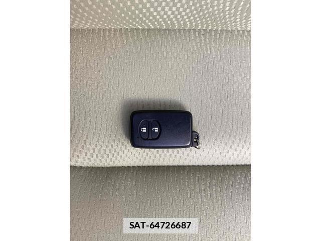 Toyota AQUA 2012-06 7813262-16