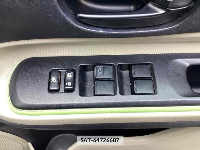 Toyota AQUA 2012-06 7813262-17