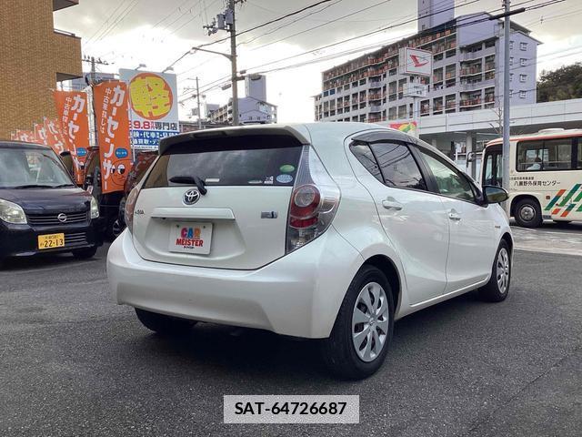 Toyota AQUA 2012-06 7813262-6