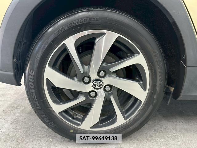 Toyota AQUA 2017-08 7813772-4
