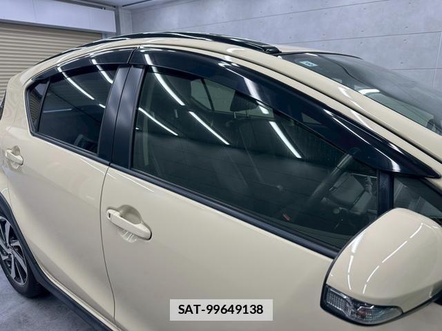 Toyota AQUA 2017-08 7813772-6