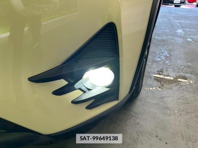 Toyota AQUA 2017-08 7813772-7