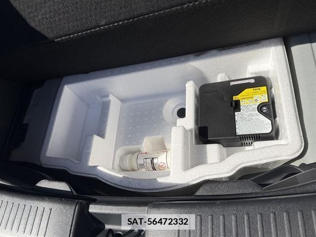Toyota AQUA 2024-07 7814371-11