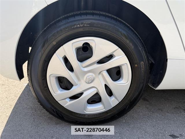 Toyota AQUA 2024-06 7814373-14