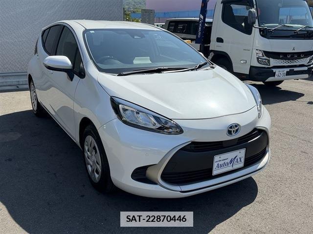Toyota AQUA 2024-06 7814373-5