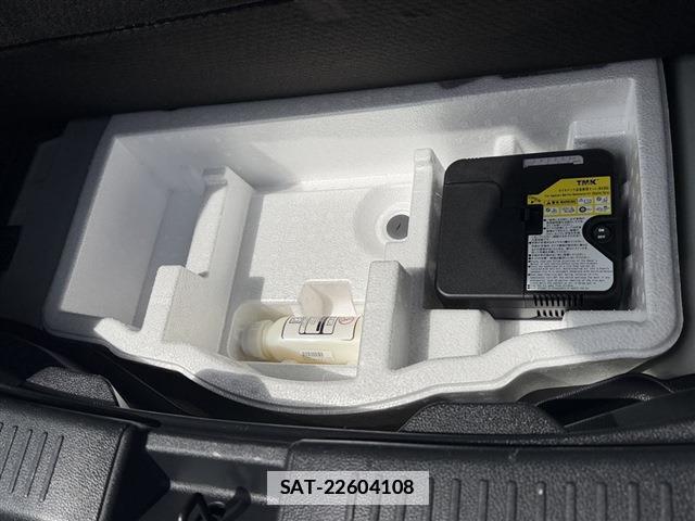 Toyota AQUA 2024-07 7814374-11