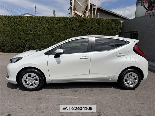 Toyota AQUA 2024-07 7814374-2
