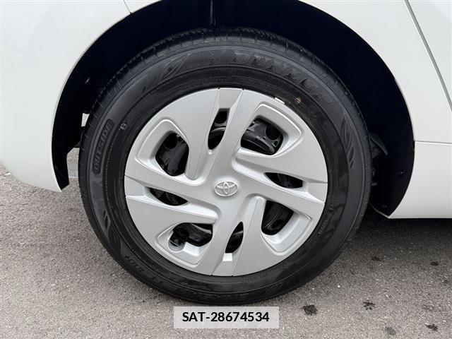 Toyota AQUA 2024-06 7814383-14