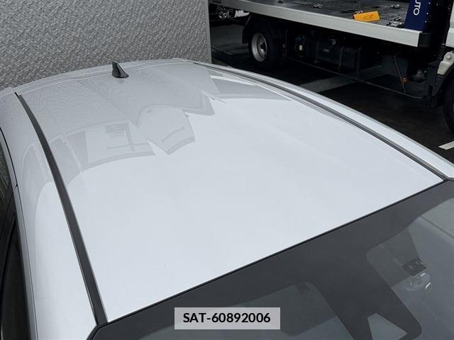 Toyota AQUA 2022-06 7814540-12