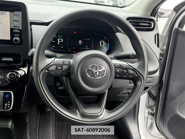 Toyota AQUA 2022-06 7814540-15