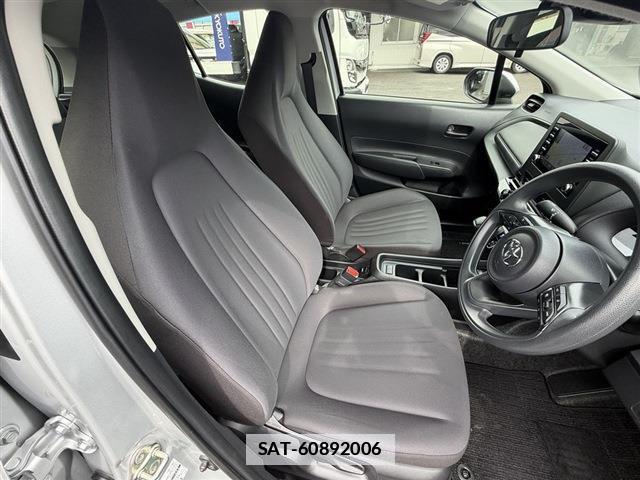 Toyota AQUA 2022-06 7814540-16