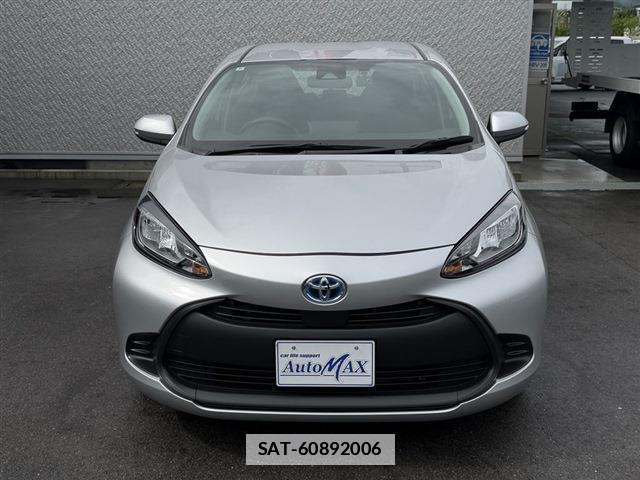 Toyota AQUA 2022-06 7814540-4