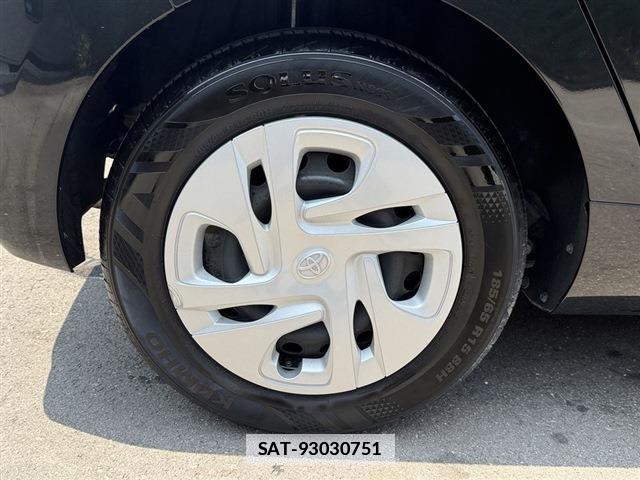 Toyota AQUA 2024-06 7814546-14
