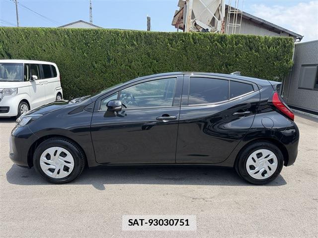 Toyota AQUA 2024-06 7814546-2