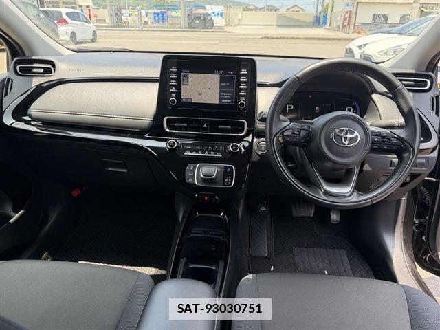 Toyota AQUA 2024-06 7814546-6