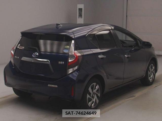 Toyota AQUA 2020-08 7815188-10
