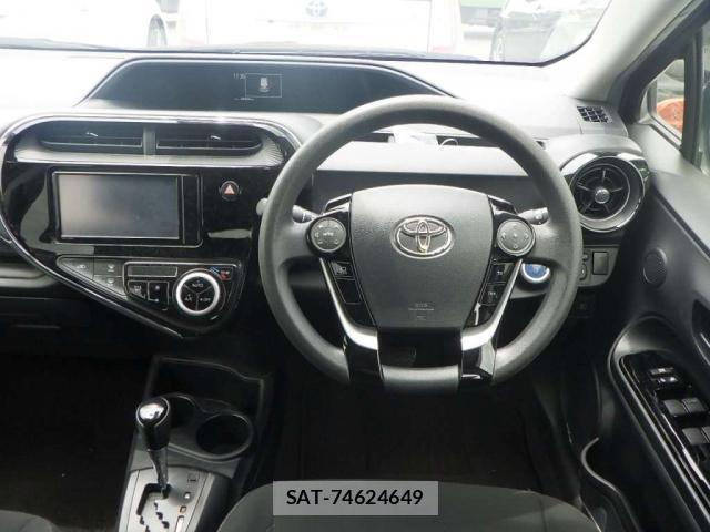 Toyota AQUA 2020-08 7815188-2