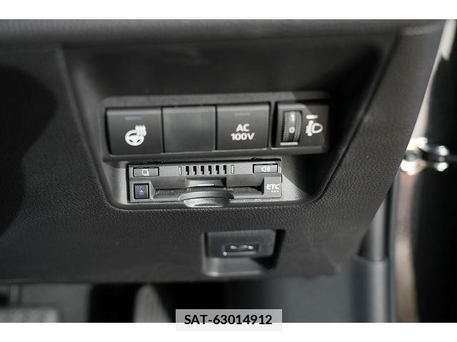 Toyota AQUA 2021-08 7815604-5