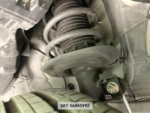 Toyota AQUA 2022-03 7815916-19
