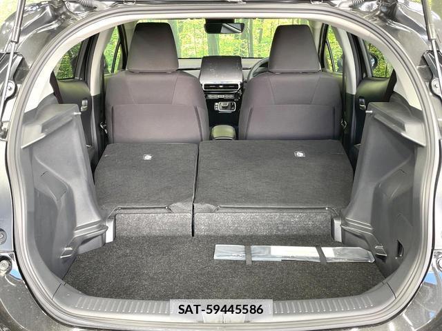 Toyota AQUA 2024-06 7815927-9