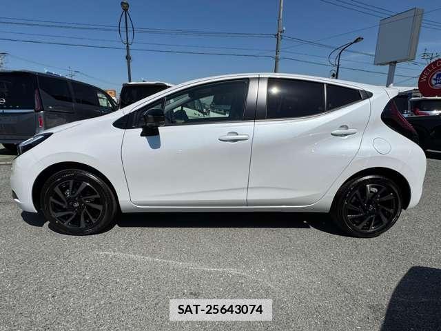 Toyota AQUA 2026-04 7815940-10