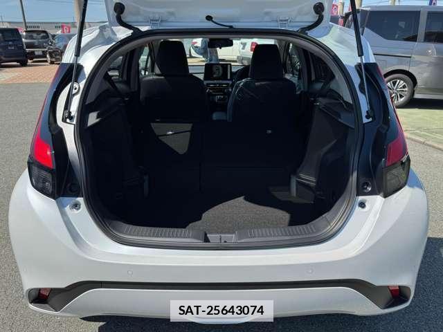 Toyota AQUA 2026-04 7815940-15