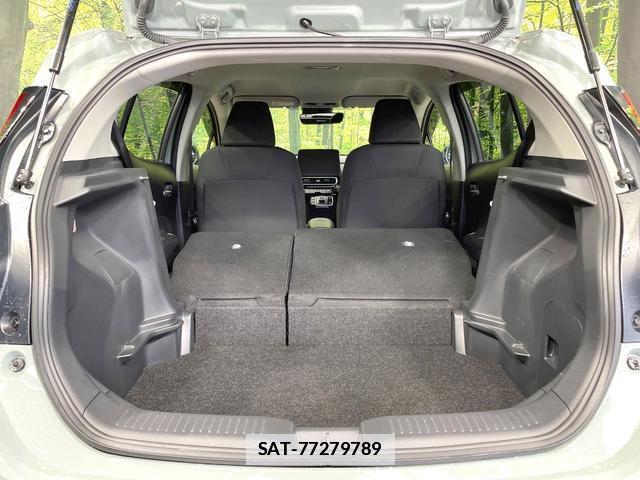 Toyota AQUA 2024-10 7815975-9