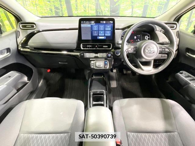 Toyota AQUA 2022-03 7815989-1
