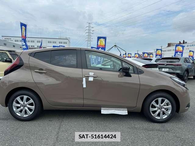 Toyota AQUA 2026-06 7816014-3