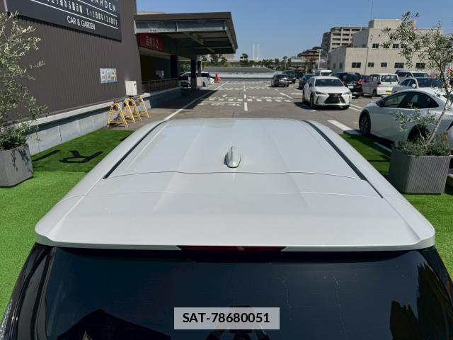 Toyota AQUA 2023-07 7816461-18