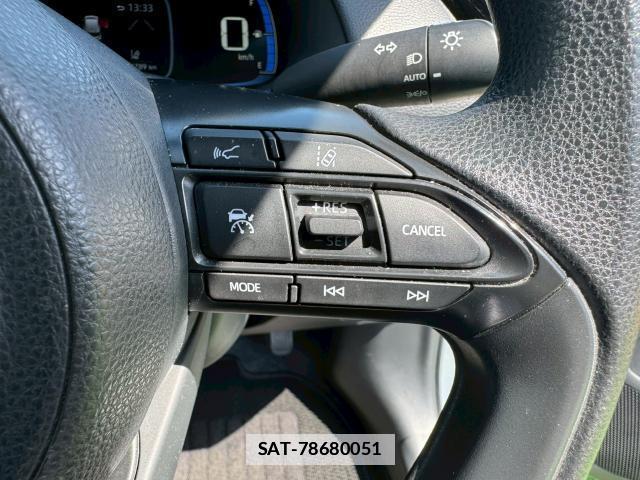 Toyota AQUA 2023-07 7816461-8