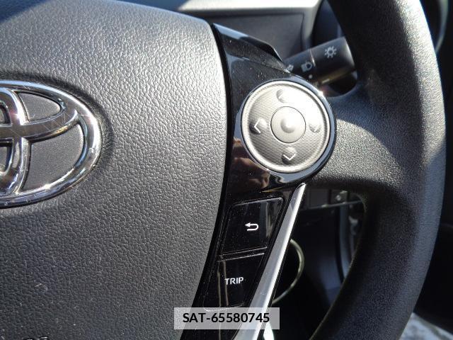 Toyota AQUA 2020-11 7817098-12