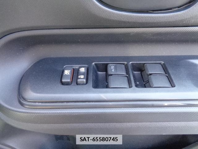 Toyota AQUA 2020-11 7817098-13