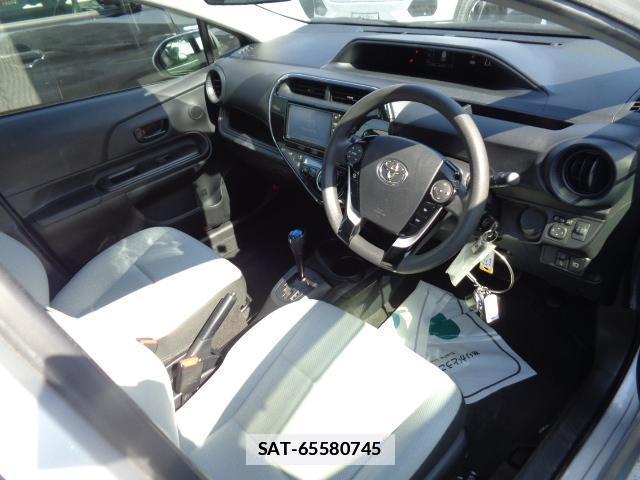 Toyota AQUA 2020-11 7817098-4