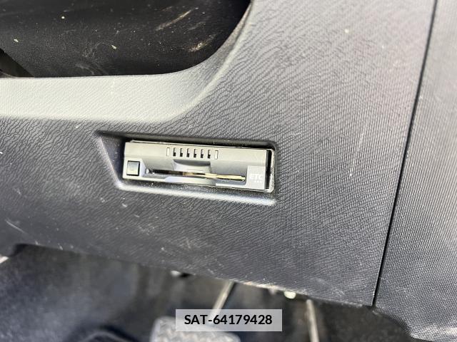 Toyota AQUA 2017-12 7817593-11