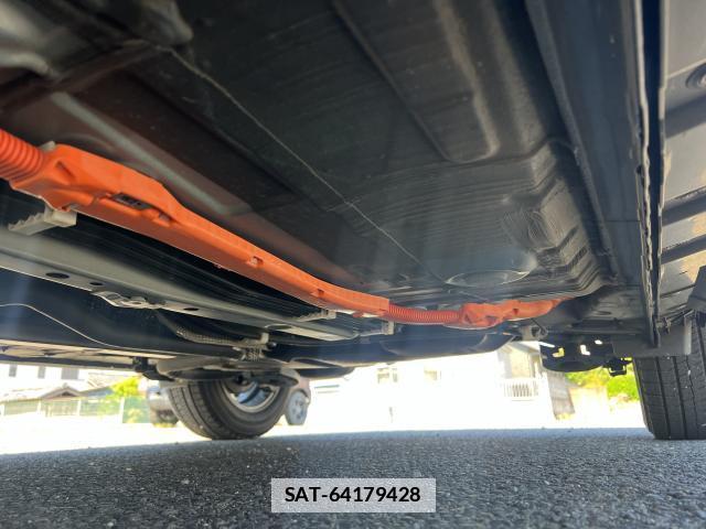 Toyota AQUA 2017-12 7817593-19