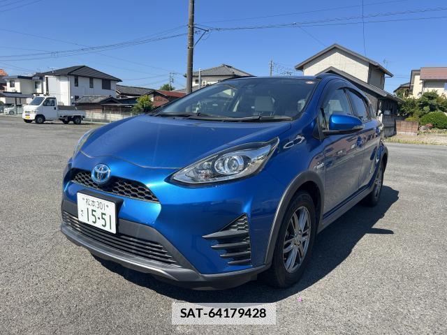 Toyota AQUA 2017-12 7817593-3