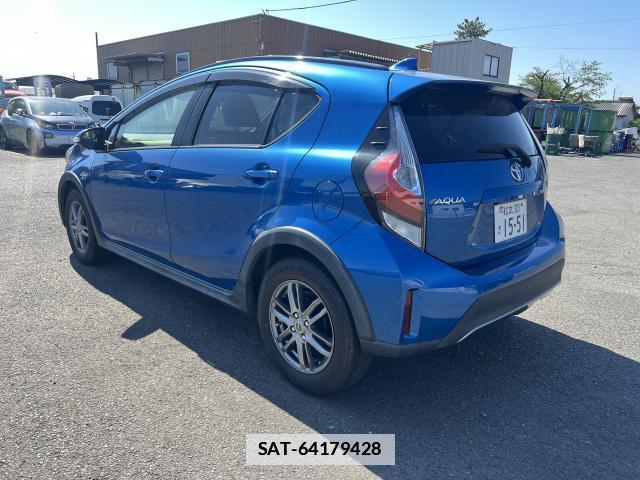 Toyota AQUA 2017-12 7817593-9