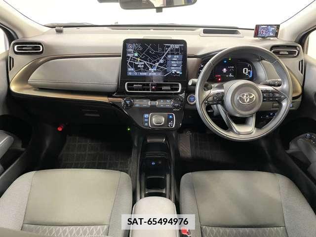 Toyota AQUA 2021-11 7818258-1